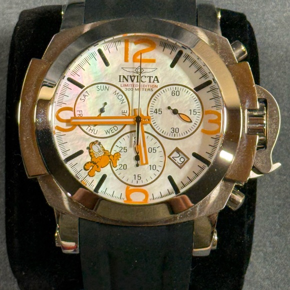 Invicta 25004 Character Collection Garfield Mens Quartz Watch